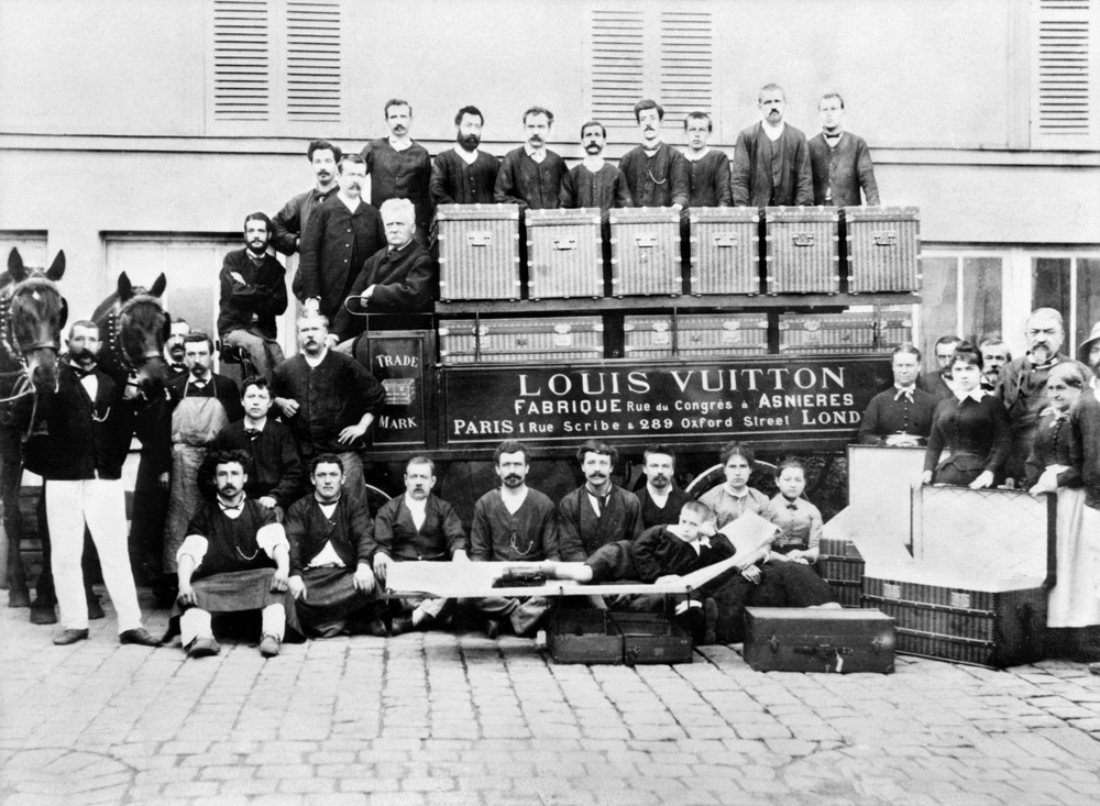 Louis Vuitton's “200 Trunks” Exhibit Arrives in New York City – New England  Parisienne
